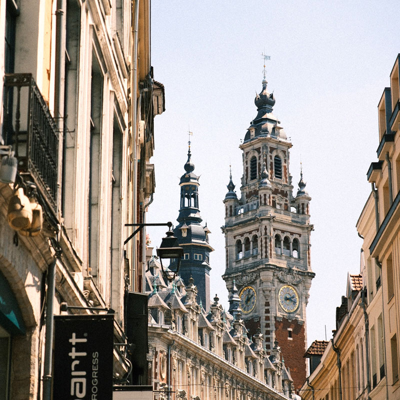 Iconic cobblestone street in Vieux-Lille, perfect for exploring French culture during a homestay immersion