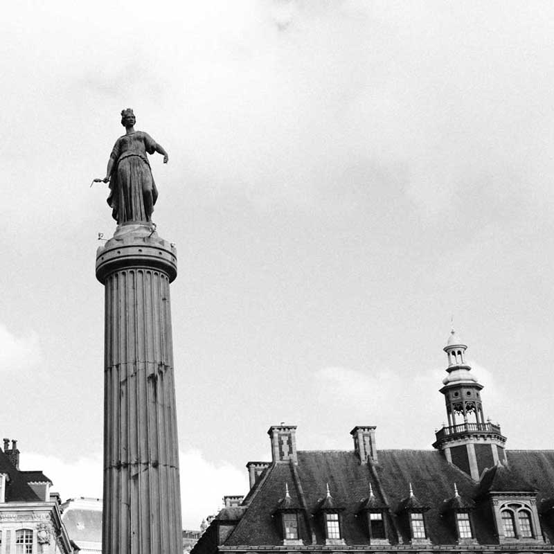 French city break in Lille with a friendly local guide – sharing meals, conversations, and cultural discoveries for an authentic and memorable experience in France